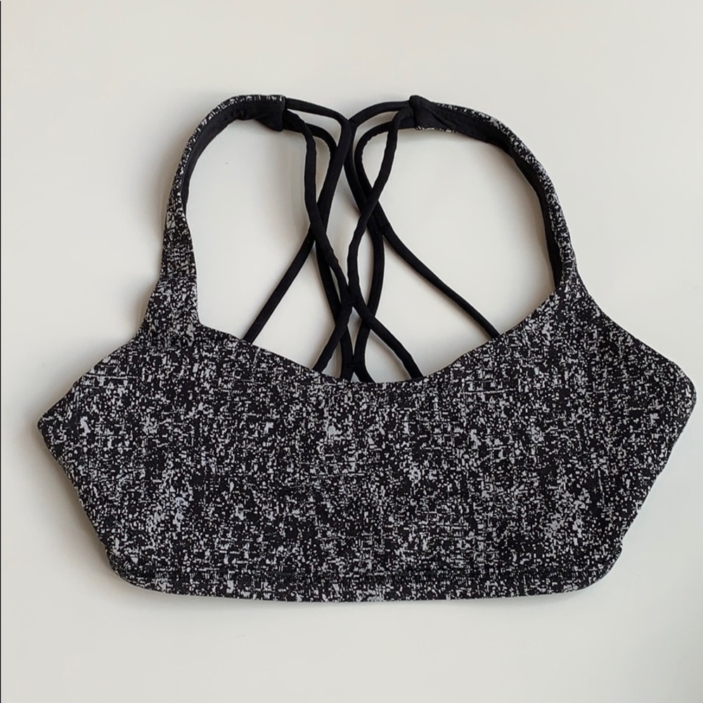 lululemon sports bra